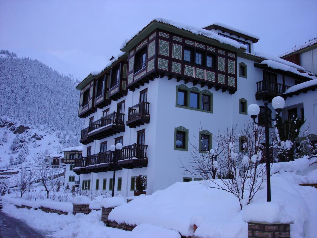 Hotel Spa Montana Karpenisi Exterior photo